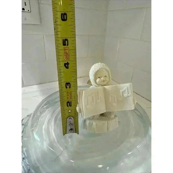 Dept 56 Snowbabies Holding Music book - Picture 8 of 9